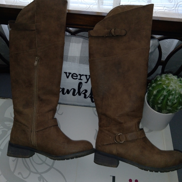 Shï by Journeys  boots - Picture 4 of 11